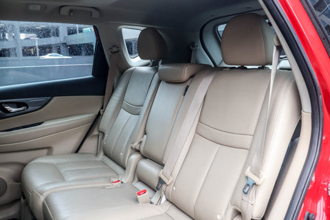 (RENT) NISSAN X-TRAIL 2.0 CVT ABS 4WD S/R 7-STR