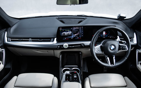 (RENT) BMW X1 Sdrive16 M-Sport A LED