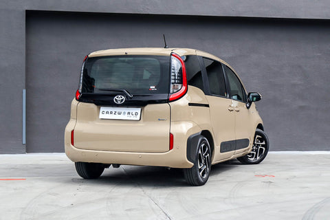 Toyota Sienta Hybrid 1.5A