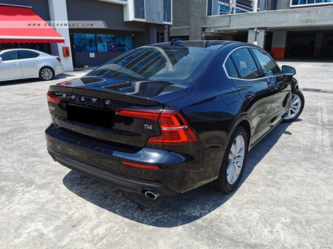 Volvo S60 T4 Momentum <br> <br>