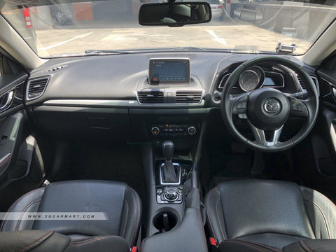 Mazda 3 1.5A Deluxe