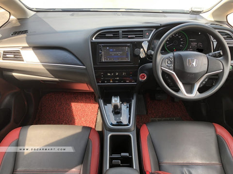 Honda Shuttle Hybrid 1.5A LED Honda Sensing
