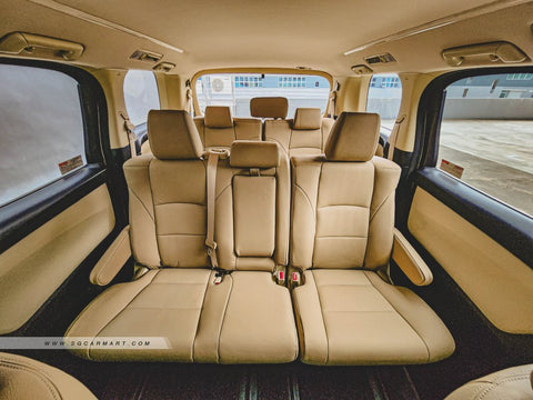 Toyota Alphard 2.5A X 8-Seater