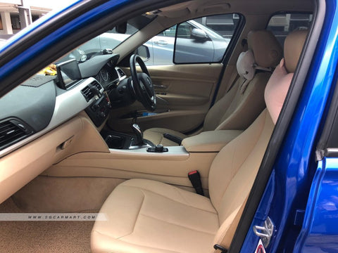 BMW 3 Series 320i <br> <br>