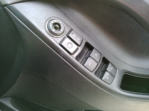 2012 USED HYUNDAI ELANTRA KMHDH41CMCU442682 SKE4105Z