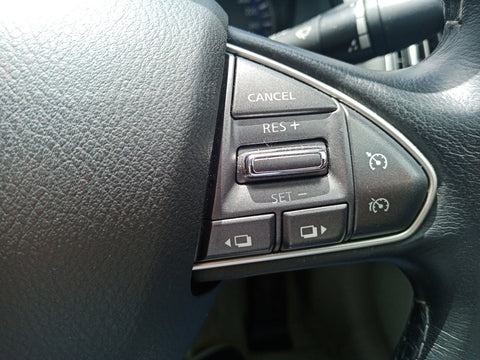 2015 USED INFINITI Q50 JN1BCAV37Z0480044 SKR8944Z