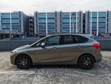 (LEASE) BMW 218i Active Tourer