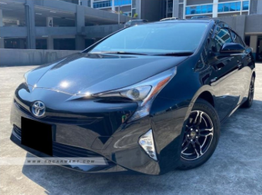 (RENT) Toyota Prius Hybrid 1.8S