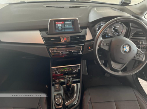 (RENT) BMW 216i Gran Tourer Luxury 1.5A