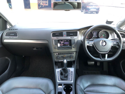 (LEASE) Volkswagen Golf A7 1.4A TSI