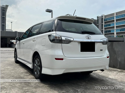 (RENT) Toyota Wish 1.8A Elegance