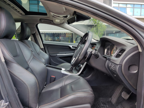 Volvo S60 Cross Country T5 <br> <br>